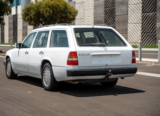 1990 Mercedes-Benz (W124) 300 TE