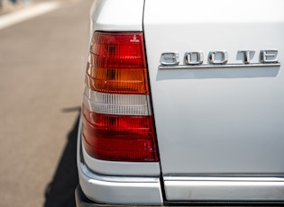 1990 Mercedes-Benz (W124) 300 TE