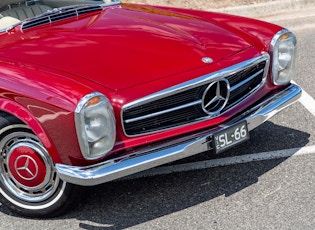 1966 Mercedes-Benz 230 SL Pagoda