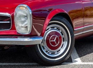 1966 Mercedes-Benz 230 SL Pagoda