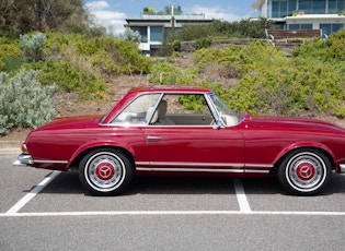 1966 Mercedes-Benz 230 SL Pagoda