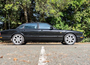 2002 Jaguar XJR