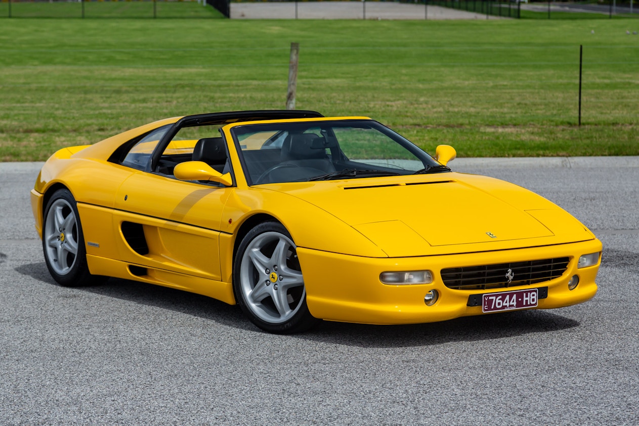 1996 Ferrari F355 GTS - Manual