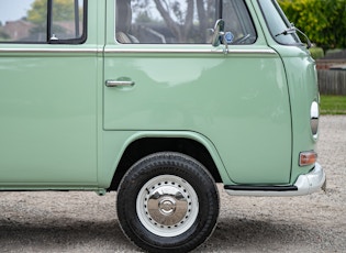 1972 Volkswagen Type 2 (T2) Kombi