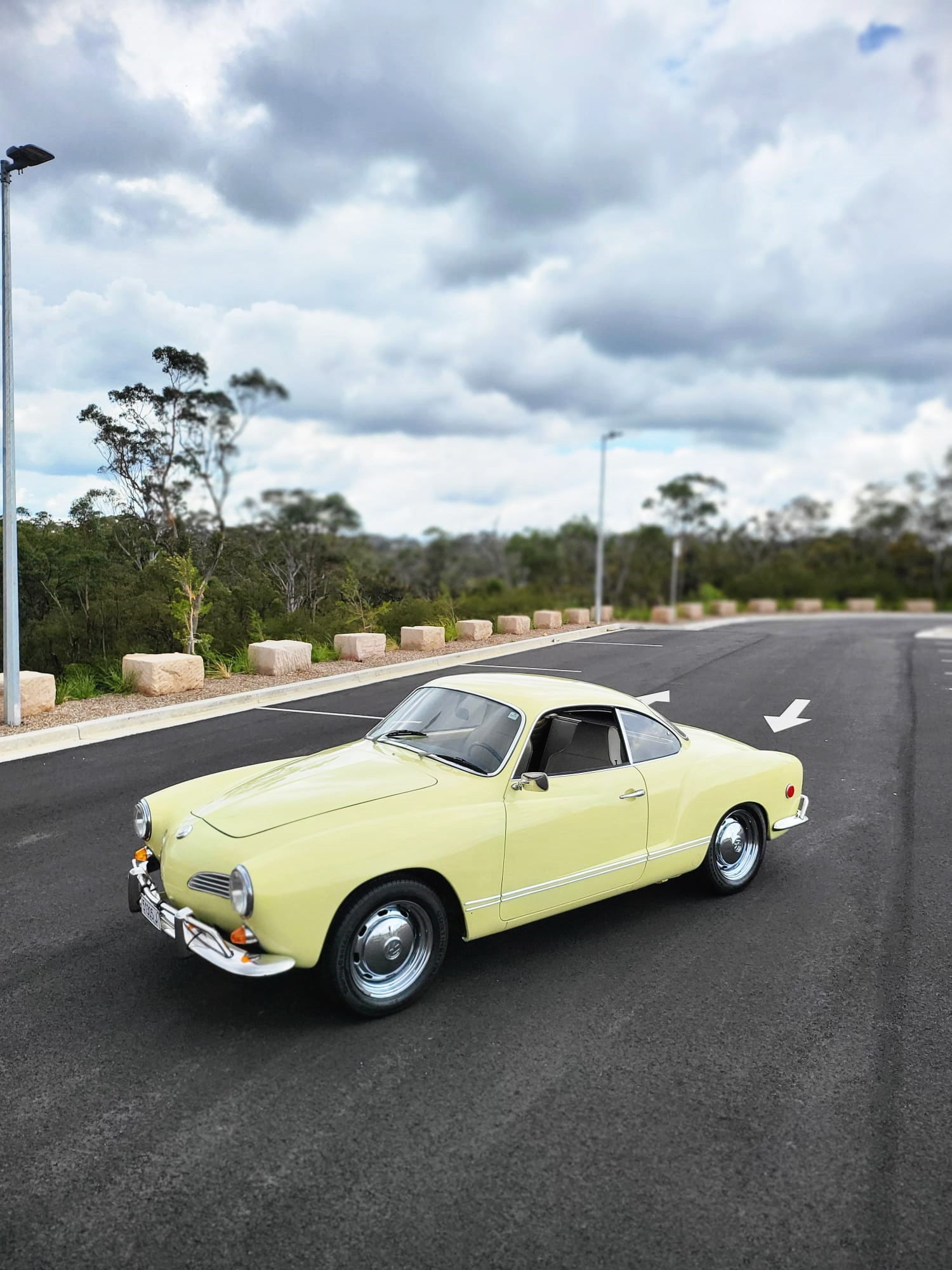 Japanese tin car Volkswagen Karmann Ghia makes the discount coolest sound when pushed