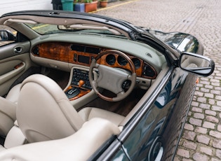 2000 Jaguar XKR 4.0 Cabriolet 