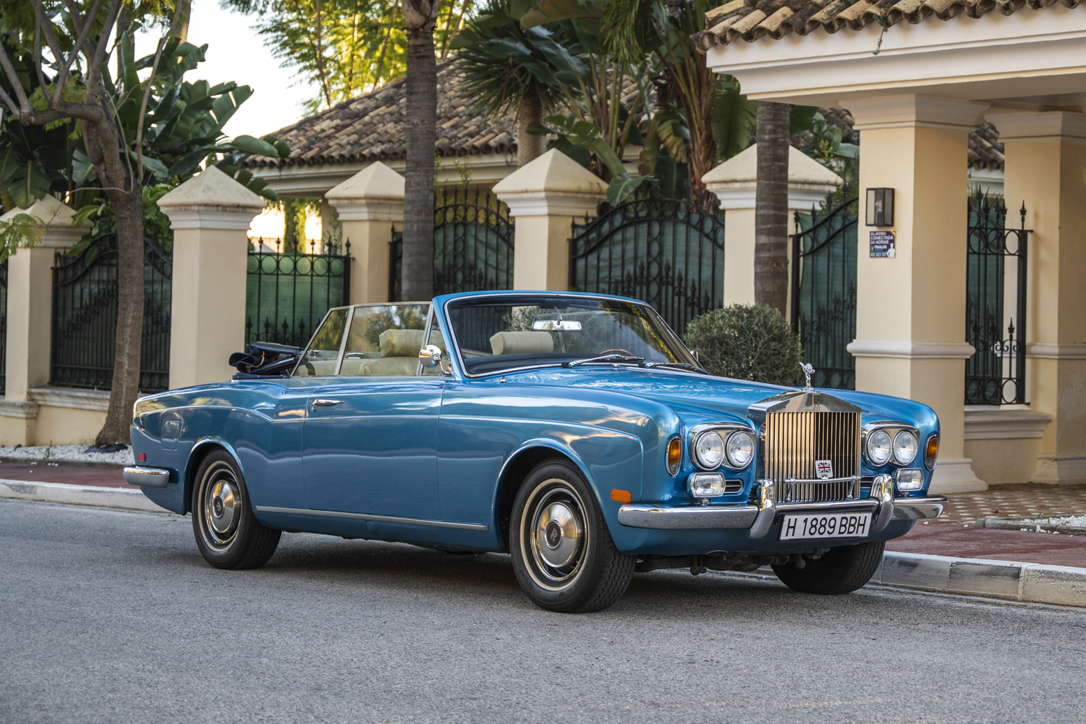 1971 Rolls-Royce Corniche Convertible for sale by auction in