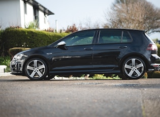 2015 Volkswagen Golf (MK7) R - Manual