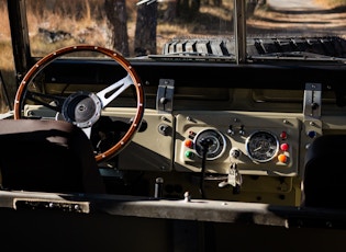 1980 Land Rover Santana Series IIA 88” 