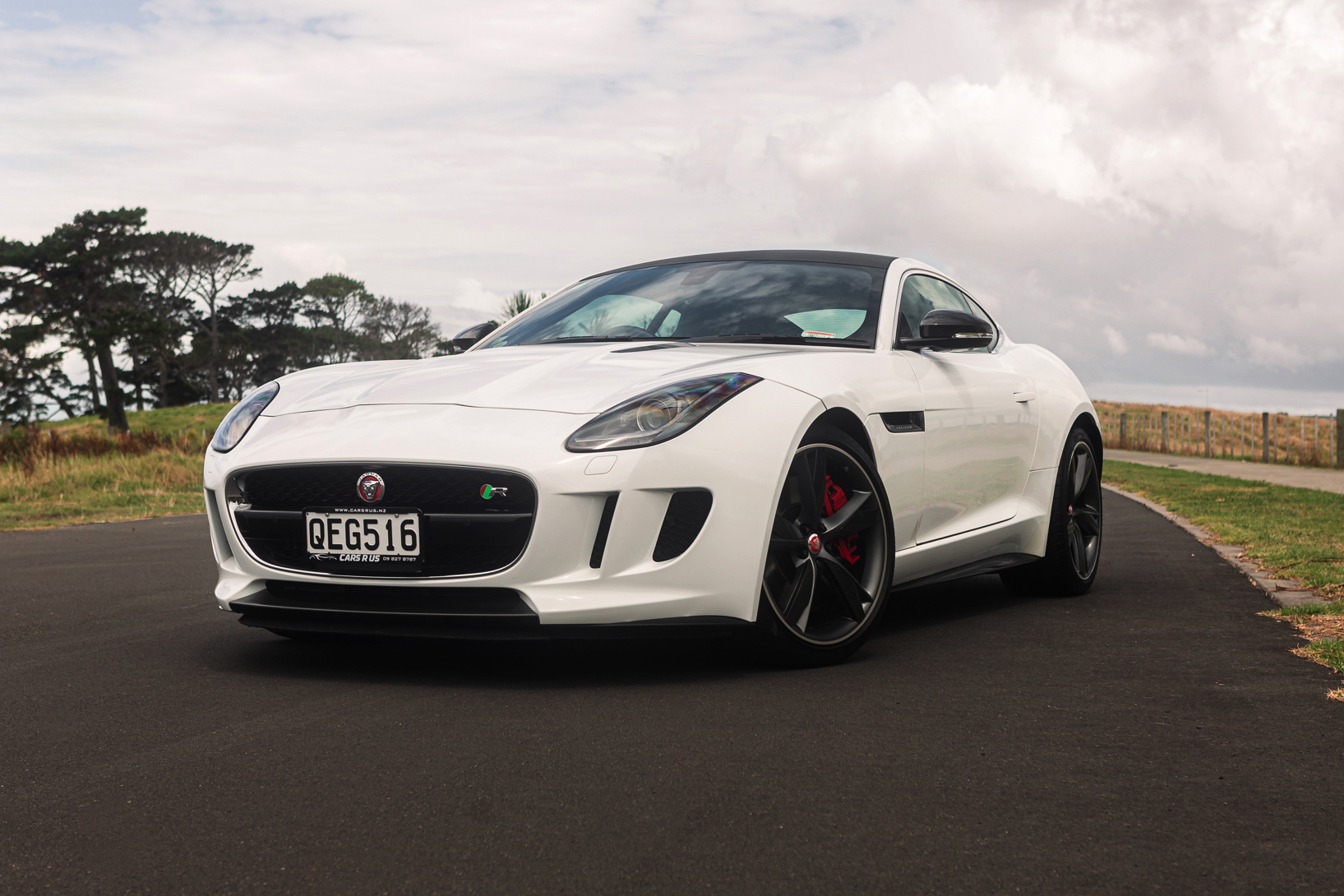 2014 Jaguar F-Type R Coupe