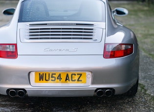 2005 Porsche 911 (997) Carrera S - Manual