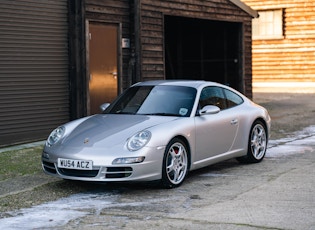 2005 Porsche 911 (997) Carrera S - Manual