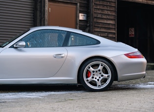 2005 Porsche 911 (997) Carrera S - Manual