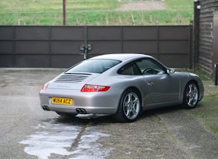 2005 Porsche 911 (997) Carrera S - Manual