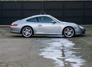 2005 Porsche 911 (997) Carrera S - Manual