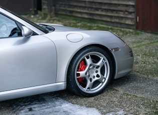 2005 Porsche 911 (997) Carrera S - Manual