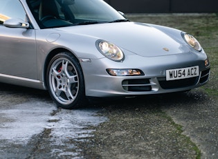 2005 Porsche 911 (997) Carrera S - Manual