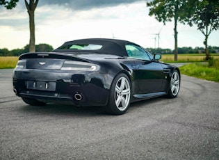 2009 Aston Martin V8 Vantage Roadster – Manual  