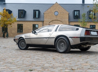 1981 DeLorean DMC-12 