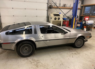 1981 DeLorean DMC-12 