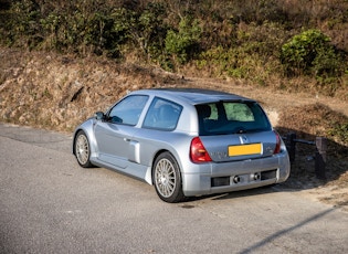 2001 Renault Clio V6 Phase 1 – 13,520 Miles 