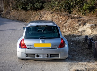 2001 Renault Clio V6 Phase 1 – 13,520 Miles 