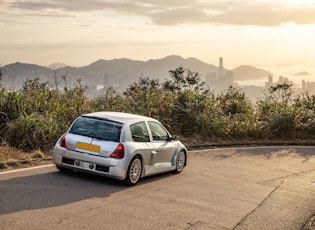 2001 Renault Clio V6 Phase 1 – 13,520 Miles 