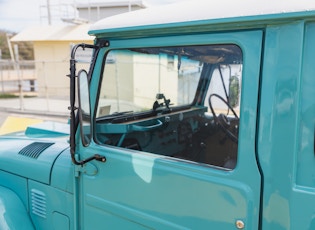 1977 Toyota FJ45 Land Cruiser Troop Carrier