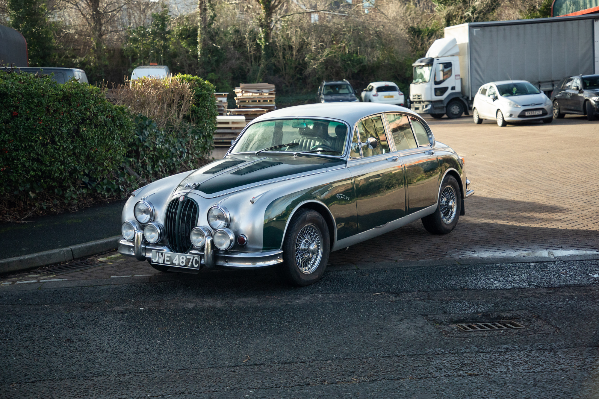 Iron Soldier【中古・Jaguar北米版】 1965 Jaguar MKII 3.8 - Manual - LHD for sale by auction in