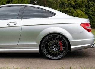 2012 Mercedes-Benz (W204) C63 AMG Coupe - Performance Package Plus 