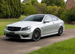 2012 Mercedes-Benz (W204) C63 AMG Coupe - Performance Package Plus 