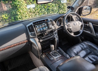 2014 Toyota Land Cruiser V8 