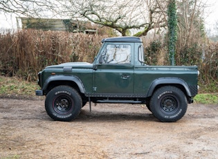 2009 Land Rover Defender 90 Pick-Up