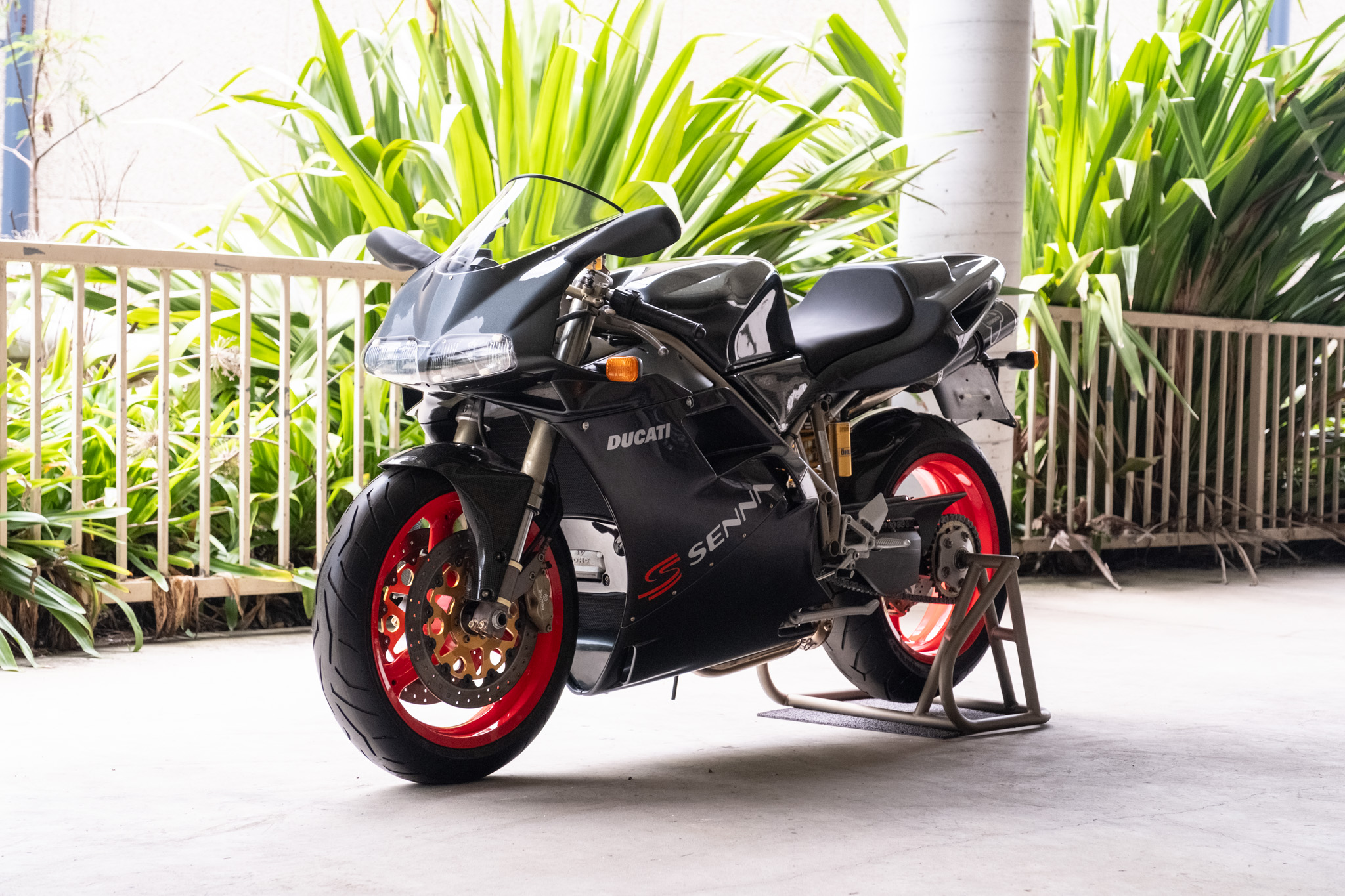 Ducati 986 store