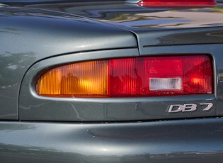 2001 Aston Martin DB7 Vantage Volante - 38,599 Km