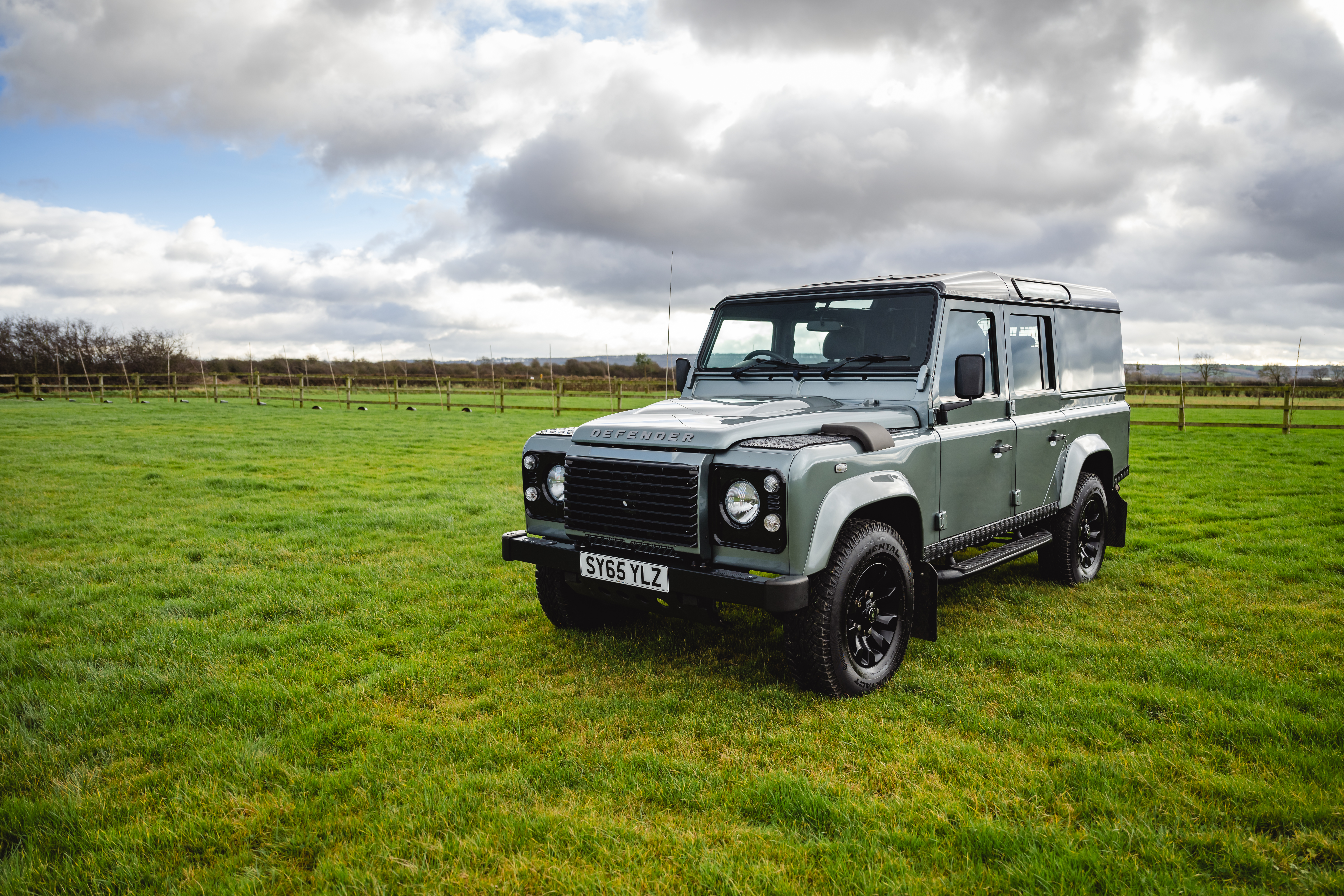 2016 Land Rover Defender 110 XS Utility - 33,000 Miles - VAT Q for sale ...