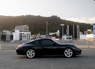 2004 Porsche 911 (996) Carrera - Manual