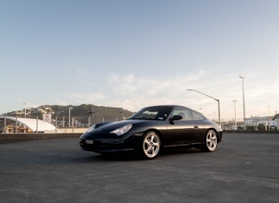 2004 Porsche 911 (996) Carrera - Manual