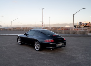 2004 Porsche 911 (996) Carrera - Manual