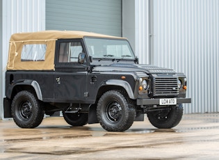 2014 Land Rover Defender 90 XS - Soft Top Conversion