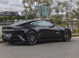 2021 Aston Martin Vantage - Manual - 1,950 Km 