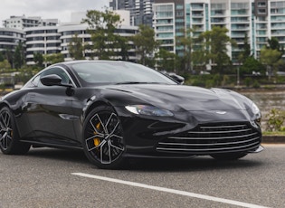 2021 Aston Martin Vantage - Manual - 1,950 Km 