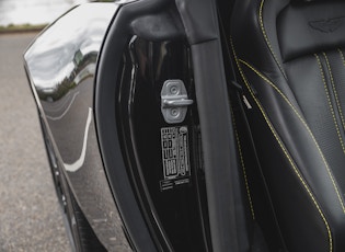 2021 Aston Martin Vantage - Manual - 1,950 Km 