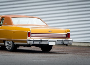 1977 Lincoln Continental Town Coupé 