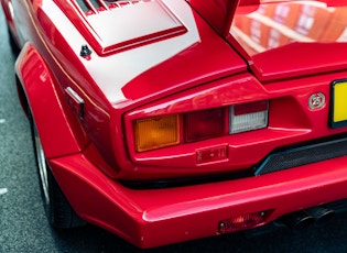 1990 Lamborghini Countach 25th Anniversary – 5,305 Km 