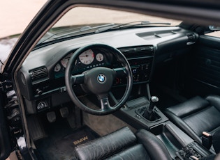 1990 BMW (E30) M3