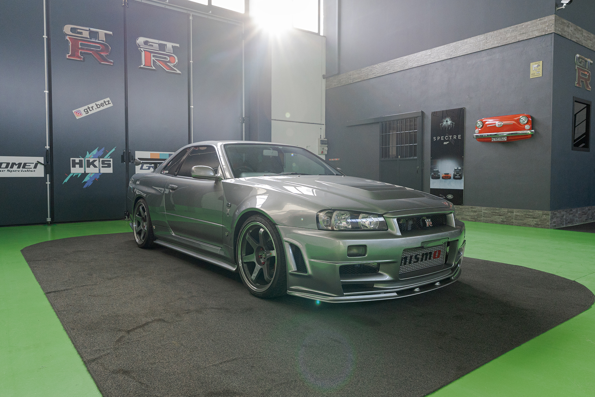 Nissan skyline 2000 outlet gt-r tuning