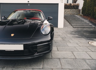 2020 Porsche 911 (992) Targa 4S – Heritage Design Edition – 384 Km 