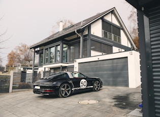 2020 Porsche 911 (992) Targa 4S – Heritage Design Edition – 384 Km 