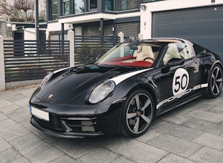 2020 Porsche 911 (992) Targa 4S – Heritage Design Edition – 384 Km 
